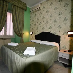 Ferrarese Hotel Rome