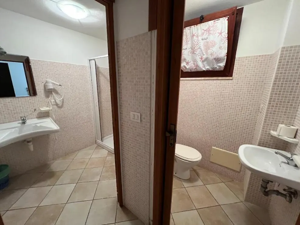 Pm 20 Via Fratelli Kennedy Guest House Alghero Italie